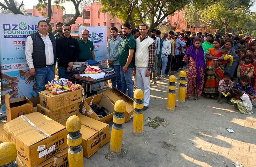 Ozone City - Ozone Foundation and Robin Hood Army organized clothing distribution program for the needy